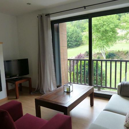 Apartament Hug Roger Valencia D'Aneu Экстерьер фото